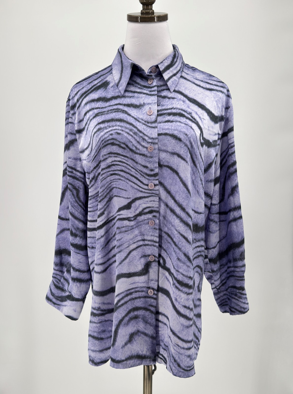 Basler Purple Satin Animal Print Long Sleeve Button Blouse Top Sz 44 US L